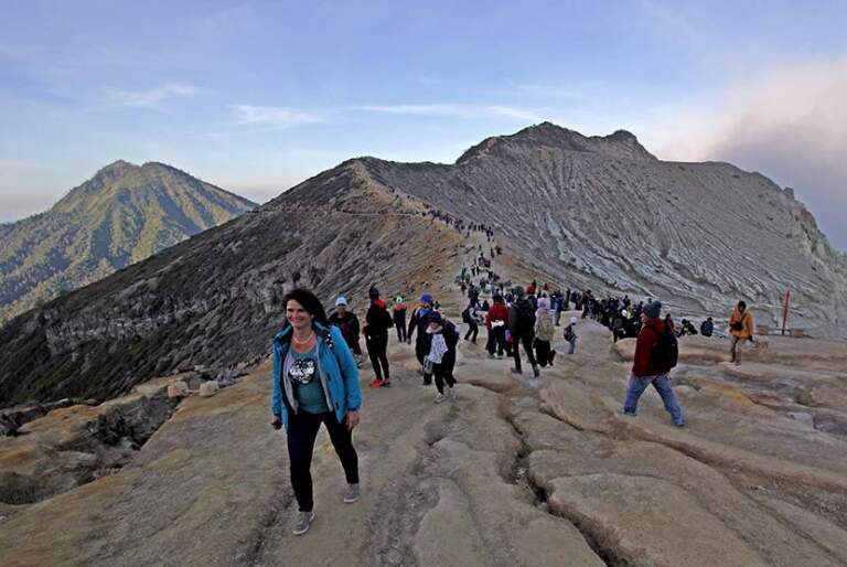 Pendakian Kawah Ijen Tiket Jarak Durasi Medan Mendaki