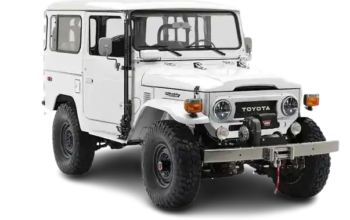 Jeep Bromo 6 seat Kawanjelajahtor-Sewa Mobil Gresik