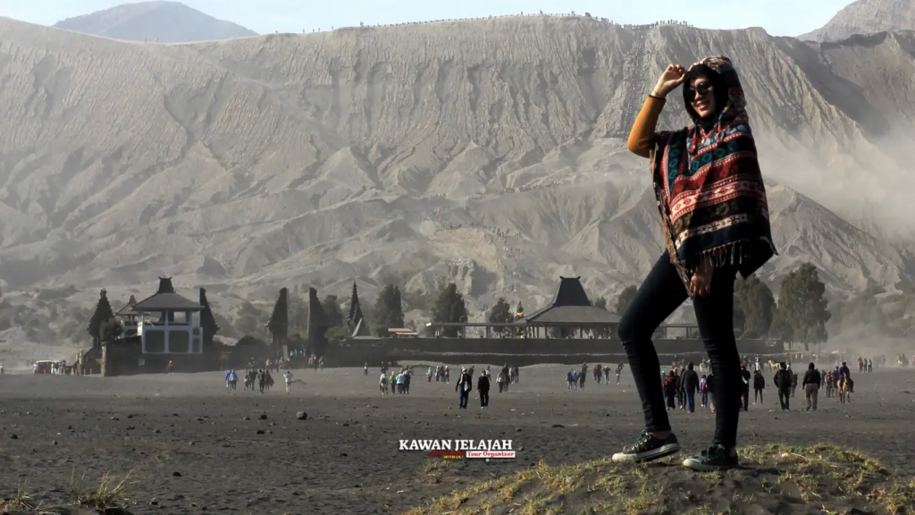 Pura Luhur Poten Gunung Bromo - Dokumentasi Foto Kawanjelajahtour